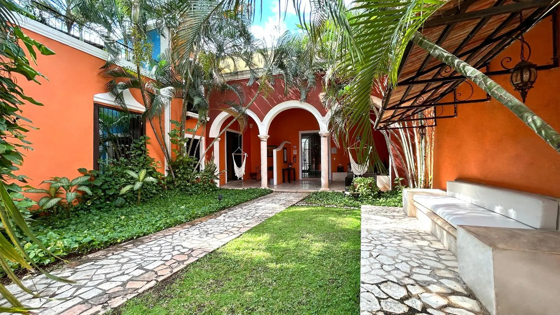 Art 64 Hotel Boutique - Adults Only Mérida 3*,